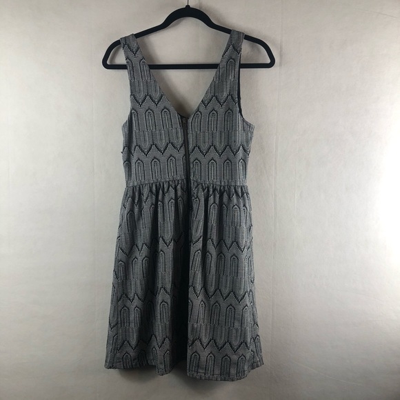 Lucky Brand small skater dress cathedral pattern - Picture 5 of 8